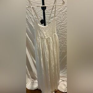 FLAWLESS Creamy White gauze/linen feel Maxi Dress size medium